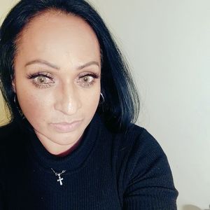 Meet your Posher, Elisa